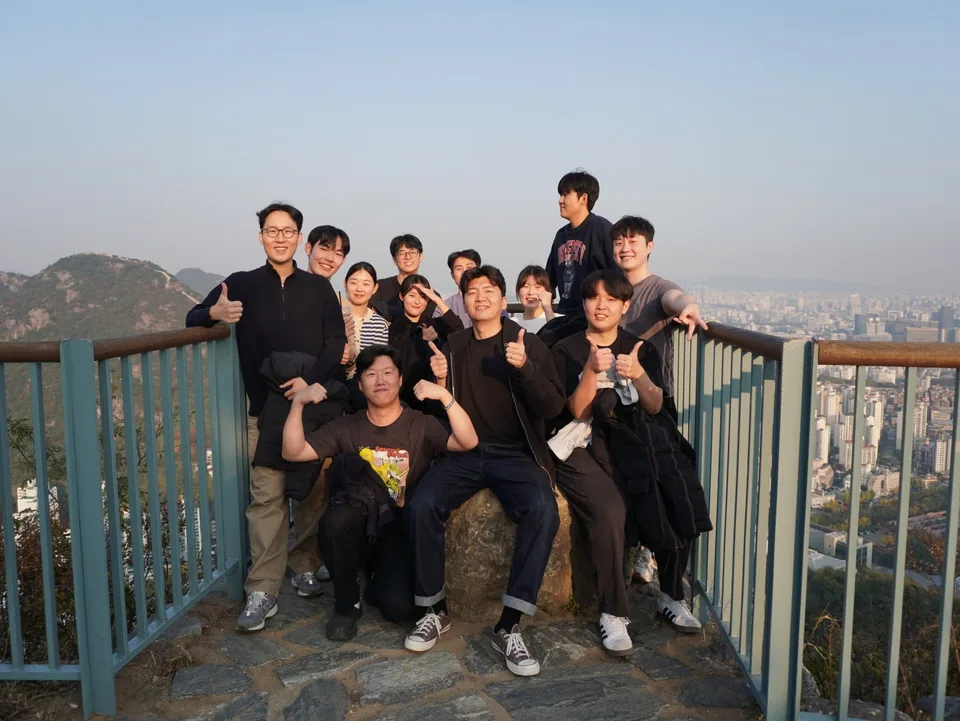 autumn group photo 2